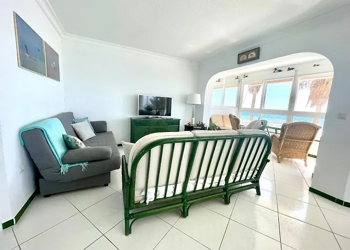 Geysotur Beachfront 75 Apartman *