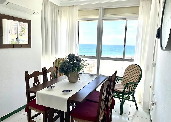 Geysotur Beachfront 75 * Torrox