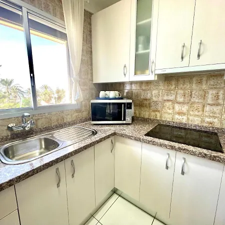 Geysotur Beachfront 75 * 토록스