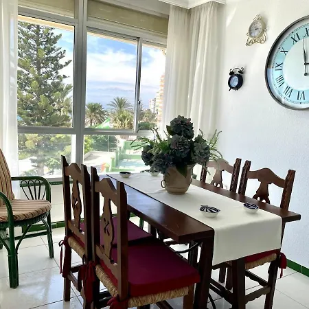 아파트 Geysotur Beachfront 75