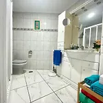 Apartamento Geysotur Beachfront 75 *