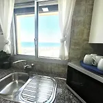 Geysotur Beachfront 75 Apartamento